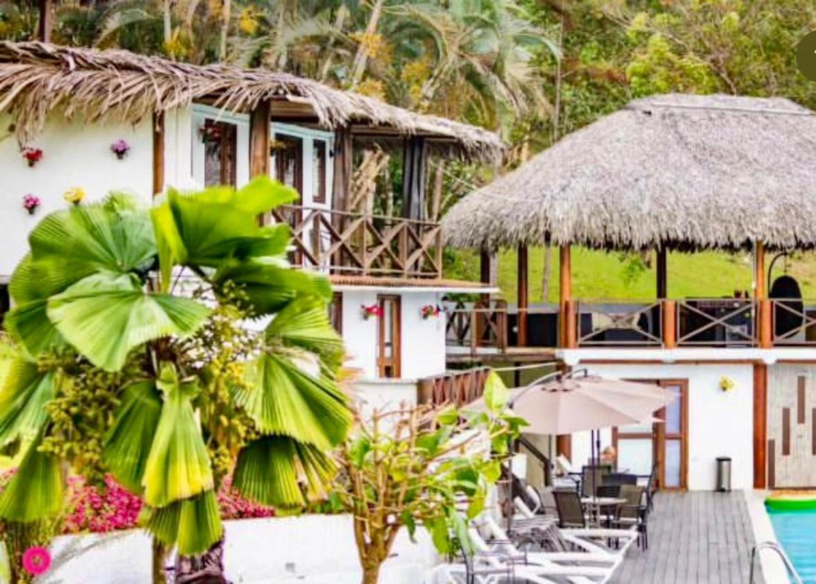 Ranchos De Chalia Panama Hotel Portobelo Bagian luar foto