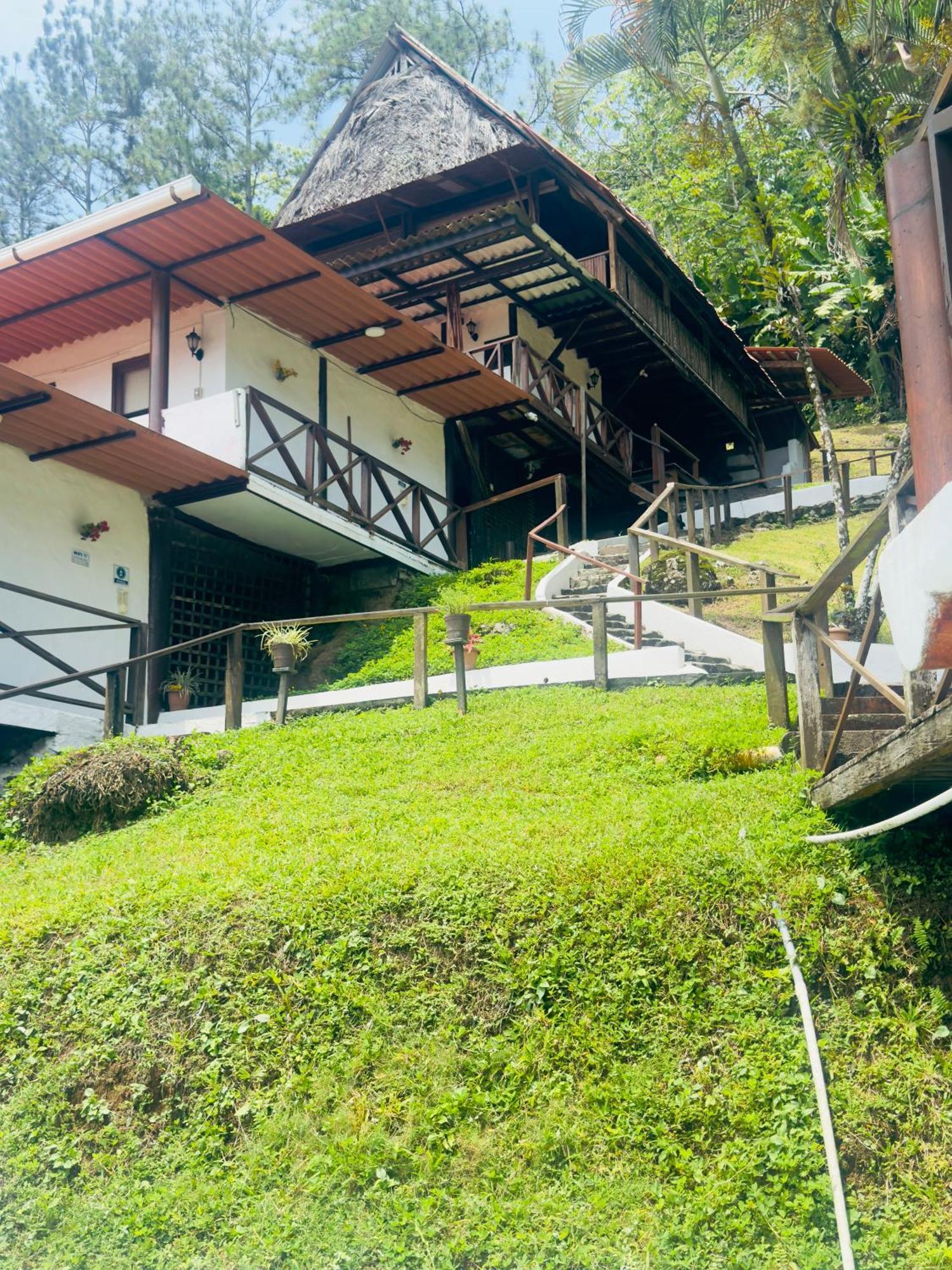 Ranchos De Chalia Panama Hotel Portobelo Bagian luar foto